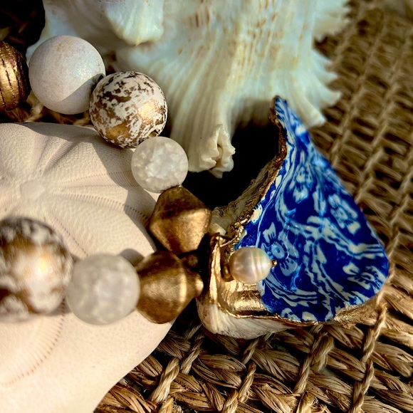 🐚 Gorgeous COSTAL handcrafted blue oyster shell-GOLD accents-freshwater PEARL! - Picture 4 of 9